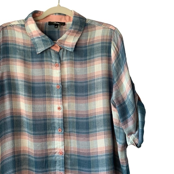 Andree by Unit multi plaid button up front w embroidered back 3/4 sleeve. Size L - Picture 4 of 10